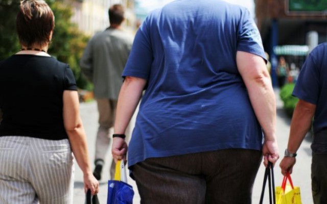 Europa se confruntă cu o epidemie de obezitate provocată de alimentele ultraprocesate