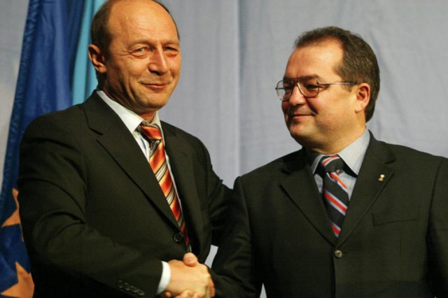 Emil Boc uneşte PNL şi PMP: Băsescu anunţă susţinere comună pentru primarul Clujului