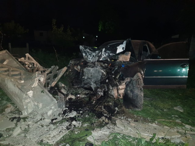 Accident TERIBIL: maşină FĂCUTĂ PRAF!