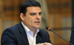 Radu Tudor, după decizia Guvernului Dăncilă care a enervat SUA: 'Cât era de comunist, Ceauşescu a luat pentru România tehnologie NATO'
