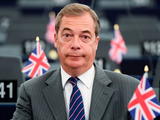 Partidul Brexit, pe prima poziţie în intenţiile de vot ale electoratului britanic