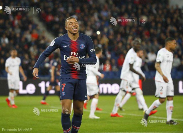 PSG anunţă că Mbappe va juca pe Parc des Princes şi în sezonul viitor