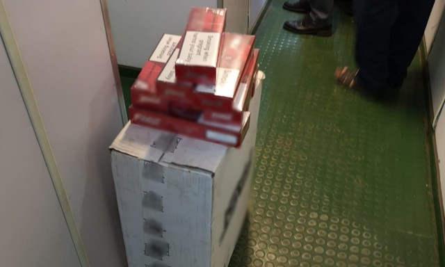 Țigări de contrabandă descoperite la bordul unei nave din Portul Constanța
