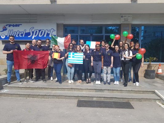 Defilare multinațională de Ziua Constanței! 21 de tineri din 7 țări au participat la paradă!