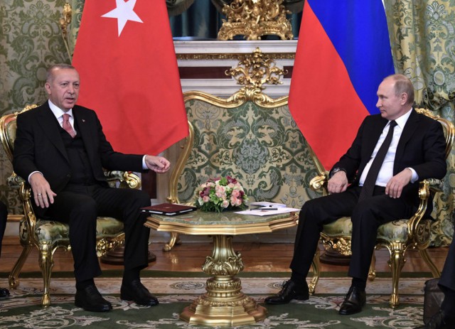 Erdogan şi Putin au convenit să convoace în curând grupul de lucru privind Siria