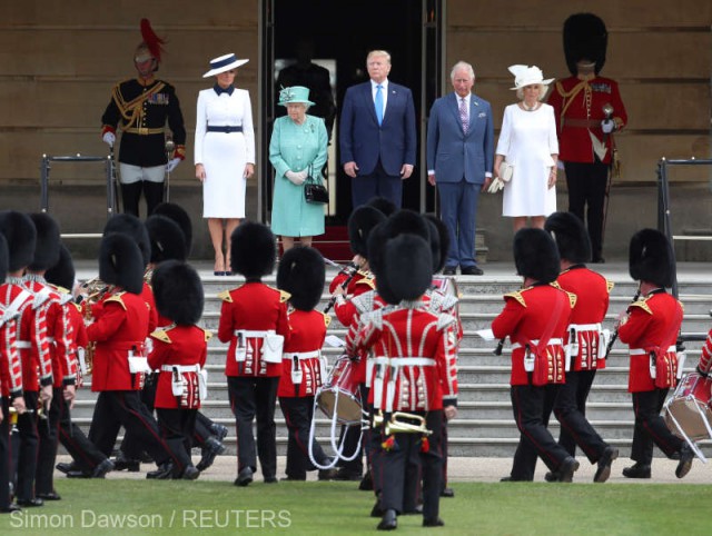 Regatul Unit: Regina Elisabeta l-a primit pe Donald Trump la Palatul Buckingham