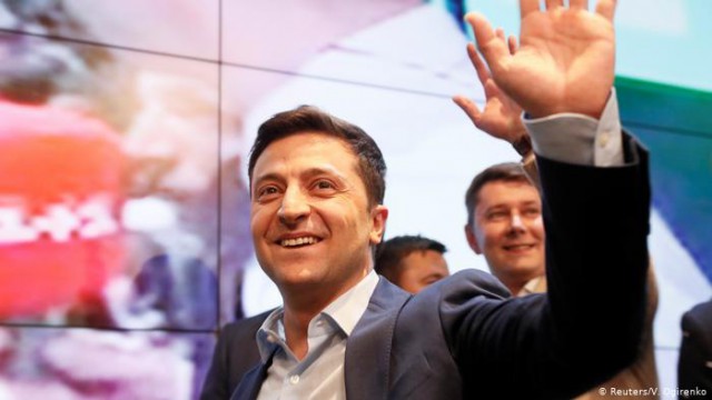 Ucraina: Prima vizită în străinătate a noului preşedinte Zelenski, la NATO şi UE