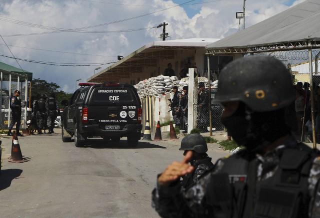 Brazilia: 15 morţi după o bătaie între deţinuţi într-o închisoare