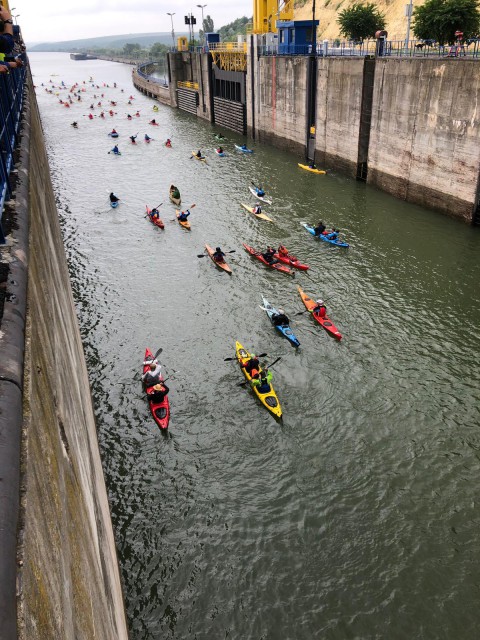 Cursă de caiac-canoe, la 35 de ani de la inaugurarea Canalului Dunăre-Marea Neagră!