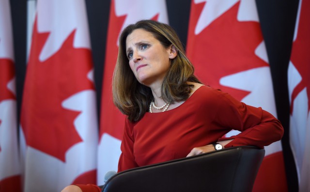Canada a suspendat activităţile ambasadei sale în Venezuela
