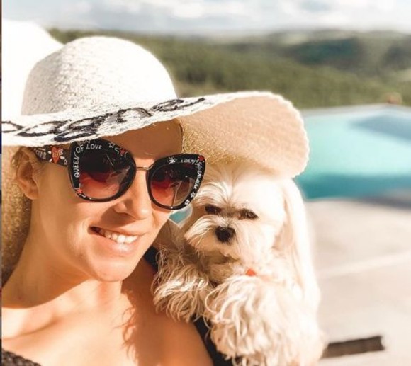 Diana Dumitrescu a pozat în costum de baie, însărcinată în aproape 9 luni