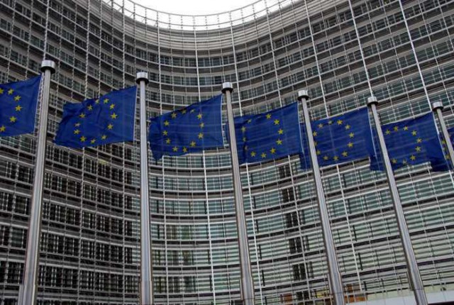 CE: Regulile UE cer statelor membre să garanteze că cetăţenii îşi pot exercita efectiv drepturile de vot