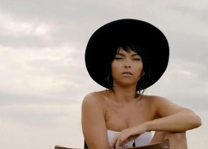 Inna, 10 videoclipuri filmate în 7 zile pentru piesele de pe albumul „YO”
