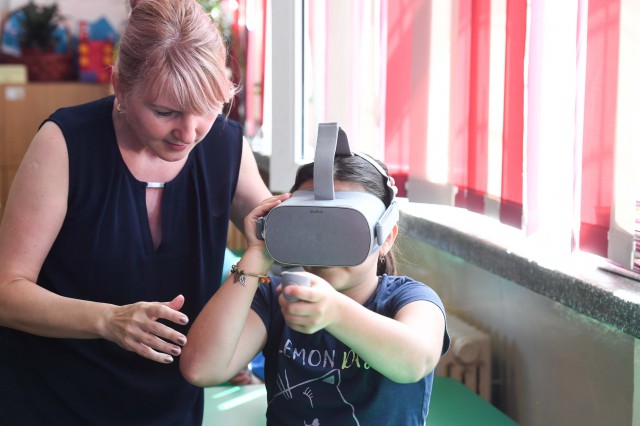 Cu ENGIE, elevii constănțeni învață despre energie, cu tehnologia VR