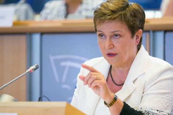 Georgieva (Banca Mondială): Femeile românce excelează în profesii dominate în mod tradiţional de bărbaţi