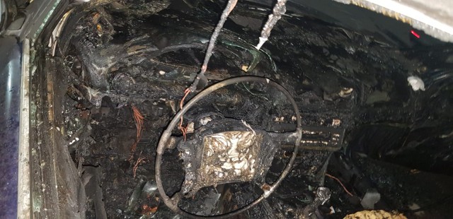 A luat foc o maşină în Poarta Albă
