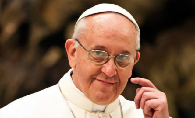 Papa Francisc a cerut giganţilor internetului mai multă responsabilitate faţă de protejarea minorilor