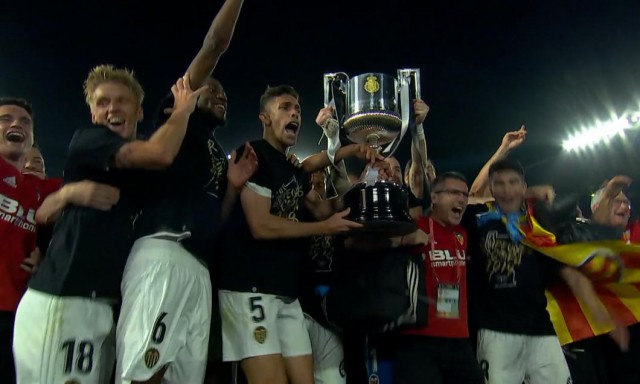 Valencia a câștigat Cupa Spaniei, după 2-1 cu Barcelona. Primul trofeu după 11 ani al liliecilor în centenar