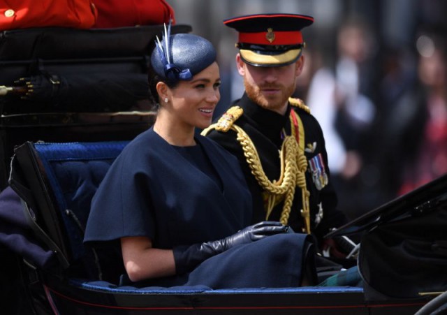 Prinţul Harry şi soţia lui, Meghan, au participat la parada militară în onoarea Reginei Elisabeta a II-a