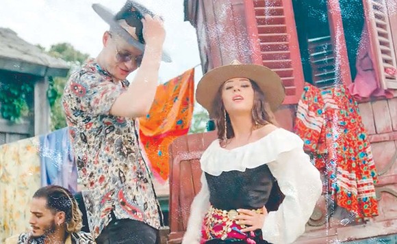 Nicole Cherry şi Adi Sînă au filmat un videoclip gipsy