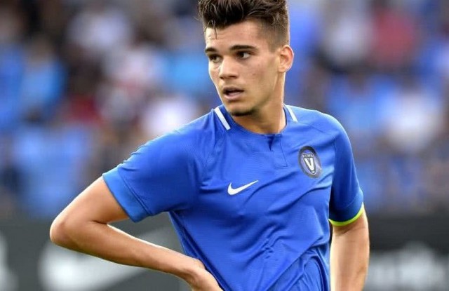Ianis Hagi se transferă la FC Barcelona