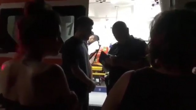 ACCIDENT la Tuzla. Pieton LOVIT DE MAȘINĂ pe trecere!