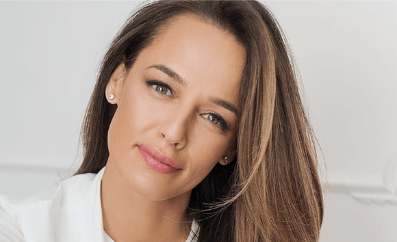 Din ce face bani Andreea Raicu, după ce a renunțat la televiziune