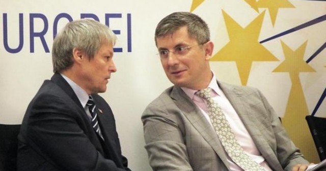 USR şi PLUS decid sâmbătă în legătură cu organizarea unui congres de fuziune