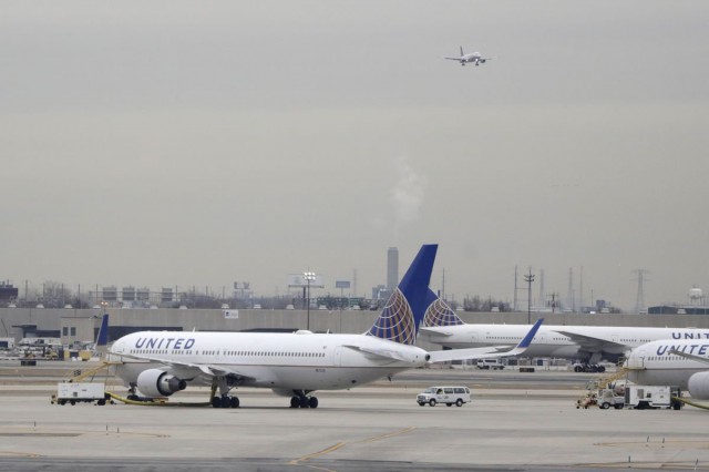 SUA: Aeroportul newyorkez Newark, închis după ce un avion al companiei United a ieşit de pe pistă