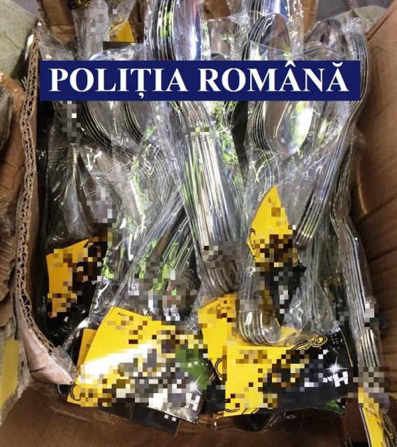 Până și tacâmurile sunt contrafăcute! Iată ce au conficat oamenii legii din portul Constanța