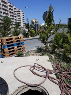 ACUZAȚII DE FURT DE APĂ! Branșament ILEGAL la Kaufland Mamaia Nord?