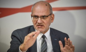 La un pas de a fi mazilit, șeful CNAIR iese la rampă cu noi promisiuni: cum se vor finaliza contractele rupte de Răzvan Cuc