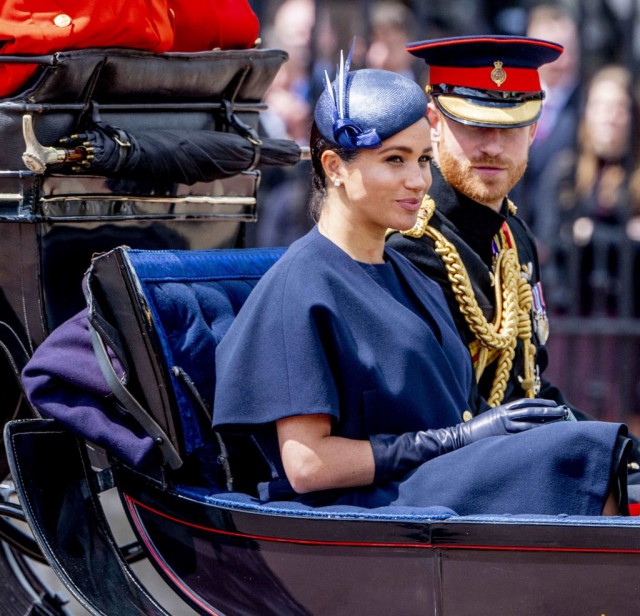 Tatăl lui Meghan Markle îşi acuză fiica de „umilirea“ familiei regale britanice