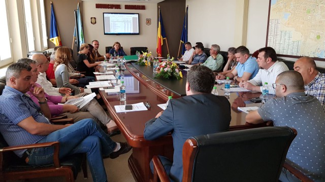 CL Mangalia a aprobat acordarea burselor pentru elevi