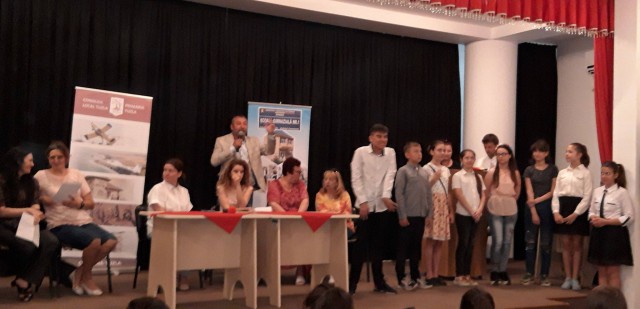 Peste 300 de elevi din Tuzla, PREMIAȚI de primarul Reșit Taner