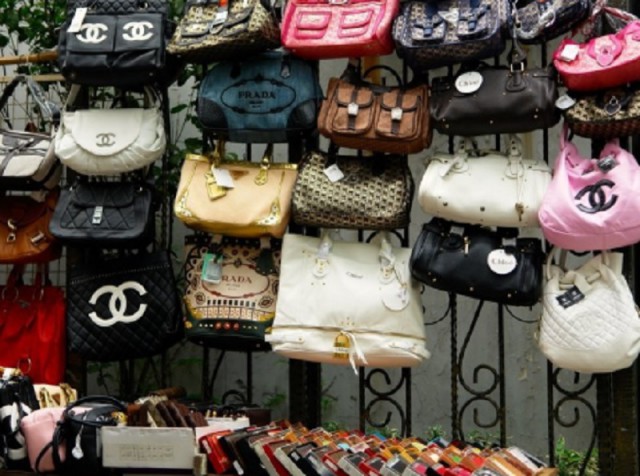 Europol: 4,7 milioane de produse contrafăcute şi peste 30 de suspecţi arestaţi într-o operaţiune la nivel european