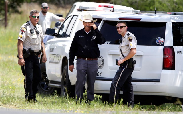 SUA: Zece persoane au murit în urma prăbuşirii unui avion bimotor în Texas