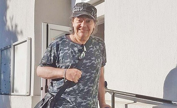 Leo Iorga îşi închiriază vila de la mare pentru a se trata de cancer