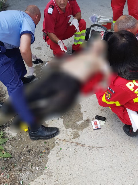 Persoană înecată, recuperată din apă, la Mangalia