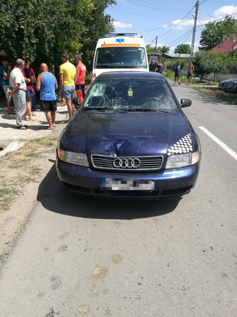 Gravidă în 8 luni, lovită de o mașină. Fătul a MURIT