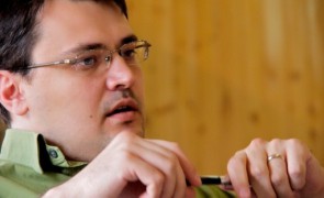 Cristian Ghinea, de la USR, A DEMISIONAT: NU a votat la moțiunea de cenzură