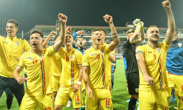 Fotbaliştii naţionalei de tineret ar putea fi premiaţi de Guvern cu sume cuprinse între 2.500 şi 5.500 de lei