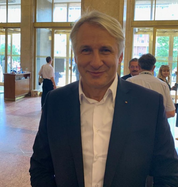 Primarii, scrisoare către Teodorovici: 'Ne duceți cu vorba, acționați cât mai rapid...'
