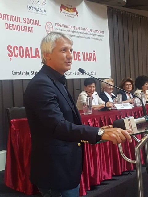 Fiecare cu ce-l doare la ședința PSD de la Neptun: primarii cu pensiile, Teodorovici - cu președinția țării
