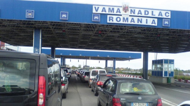 Nebunie la frontiere: Peste 1,5 milioane de persoane le-au tranzitat săptămâna trecută