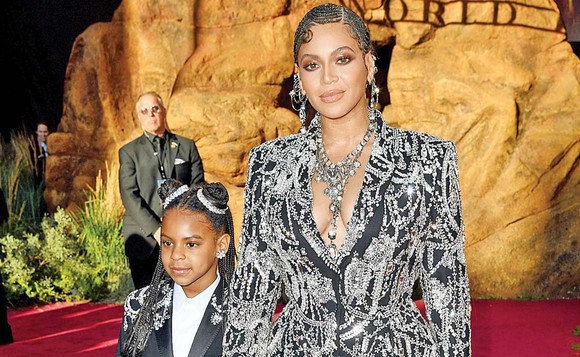 Beyoncé şi-a asortat fiica la propria ţinută. Cum au apărut pe covorul roşu