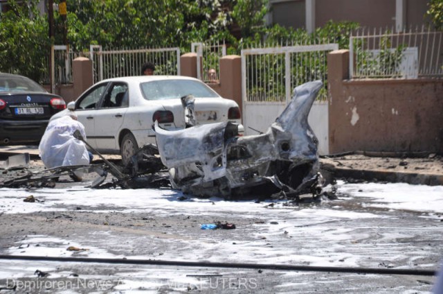 Erdogan: Doi morţi în explozia unei maşini în apropiere de frontiera siriană; un act terorist