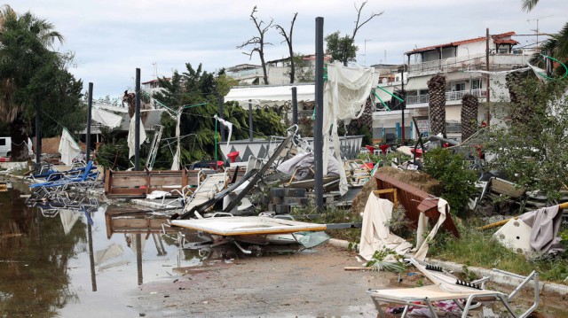 Grecia: 7 morţi şi 100 de răniţi în urma unei furtuni care a lovit peninsula greacă Halkidiki. Doi români printre victime