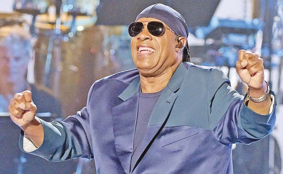 Stevie Wonder, salvat de un donator misterios. Va fi supus unui transplant de rinichi