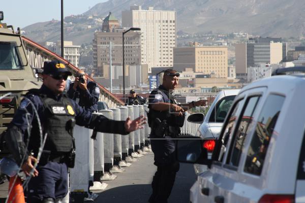 Mexicul va desfăşura ''permanent'' militari şi poliţişti în sud pentru a stopa venirea migranţilor